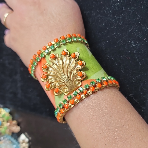 Vintage 1960s bangle - Picture 7 of 7